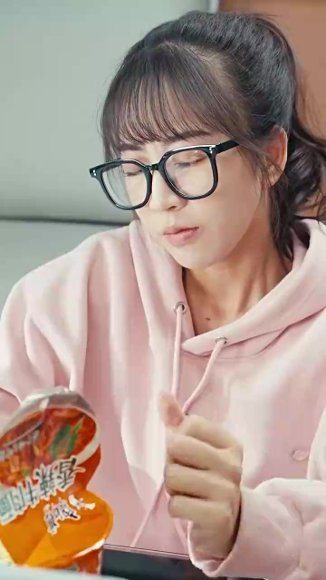 《擦边剧:离婚后前夫秒变粘人精》短剧封面