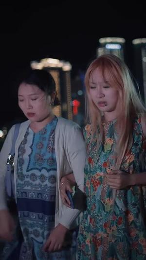 《我把失忆霸总捡回家(夸克网盘)》短剧封面