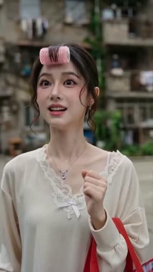 《失忆后和贫穷大佬闪婚了（93集）（夸克网盘）》短剧封面