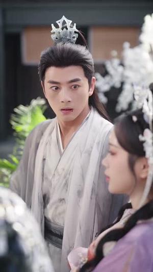 《玄幻:每日情报开局获得金莲妖火(80集)李进源&蔡凯蒂(夸克网盘)》短剧封面