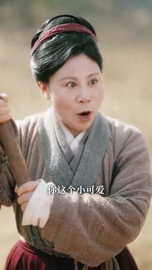 《穿成孀妇后,我带全村荒年炫肉(60集)孙单恩&雷笑语(夸克网盘)》短剧封面