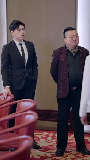 《夏日余火&啵,亲一下(110集)乔佳乐&刘盈(夸克网盘)》短剧封面