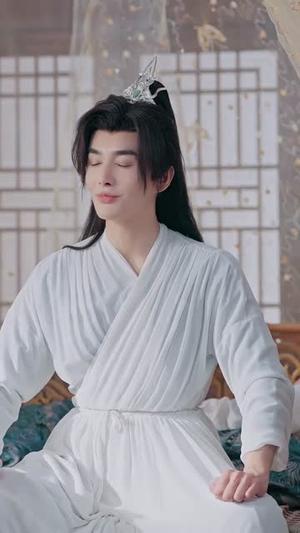 《长生神仙关系户下界摸鱼我凭系统斗诸仙(80集)韩天琪&林潇(夸克网盘)》短剧封面