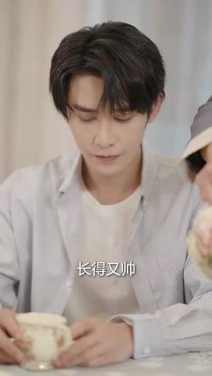 《人中之凤（68集）姚宇晨（夸克网盘）》短剧封面