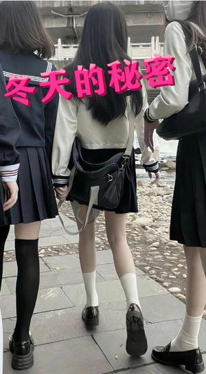 《擦边剧:冬天的秘密&秘密花园&百魅春生&烦恼的喜事(60集)》短剧封面