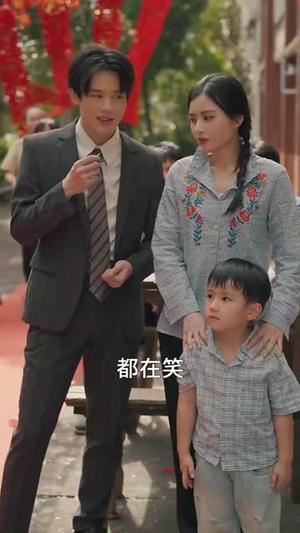 《重生八零离婚后李老太独美(77集)张英杰&张媛媛》短剧封面