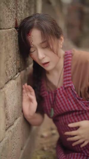 《变成欧皇后,我和陆总闪婚了(30集)柴柴(夸克网盘)》短剧封面