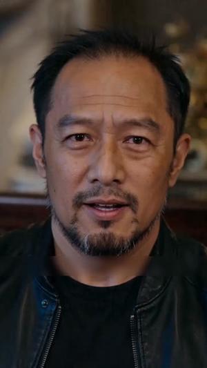 《谁说中年不轻狂!(71集)(夸克网盘)》短剧封面