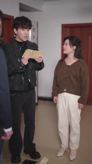 《军训后,笔友成了我的小祖宗(80集)梓豪&赵毓杰(夸克网盘)》短剧封面