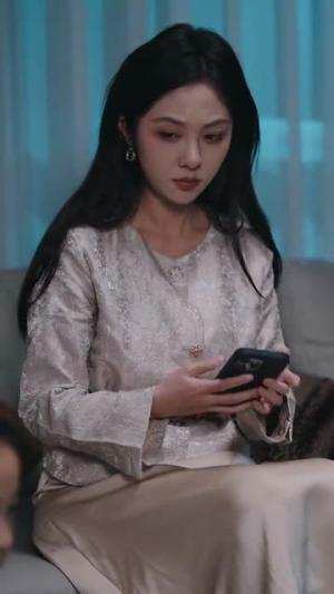 《预知未来(100集)(夸克网盘)》短剧封面