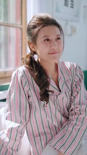 《小龙崽心声被全家偷听(102集)屈婉琼(夸克网盘)》短剧封面