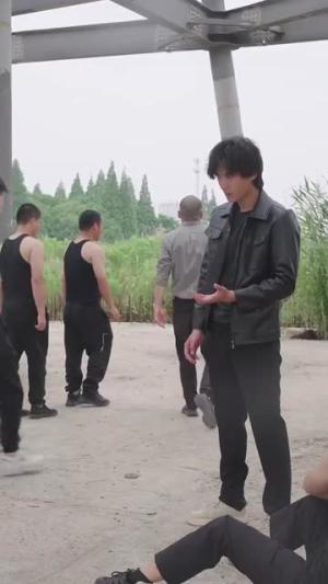 《漫长的黎明（80集）（夸克网盘）》短剧封面