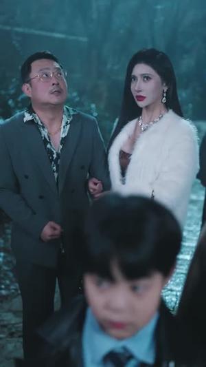 《天黑后，别带孩子来（70集）张亚迪＆李劲松（夸克网盘）》短剧封面