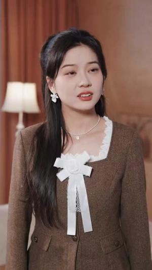 《谢京墨的漫长暗恋（98集）李灿＆徐莹（夸克网盘）》短剧封面
