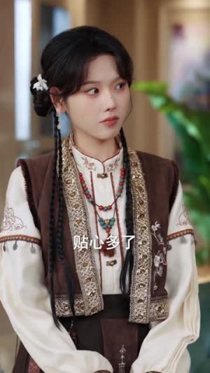 《穿成炮灰后我踹翻系统（88集）谢然＆安奕明（夸克网盘）》短剧封面