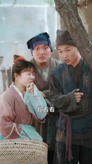 《荒年全村啃树皮我带全家咔咔炫肉(164集)鲜嘉臣&瑾萱(夸克网盘)》短剧封面
