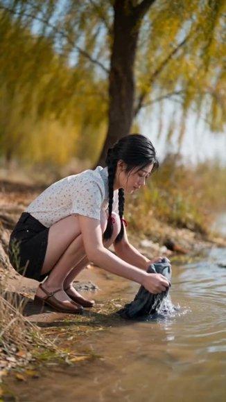 《退婚后我在七零赚钱养家(127集)AI短剧(百度网盘)》短剧封面