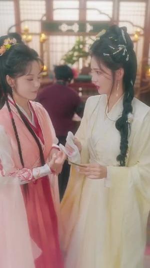 《恶女替嫁:夫君他演技超群(69集)四月&沈宇凡(夸克网盘)》短剧封面