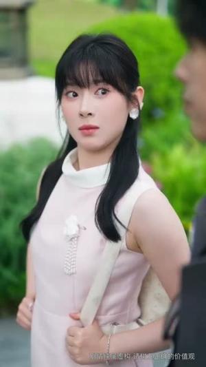 《破产后被哥哥扔到他死对头家里(79集)刘兰博&刘夕语(夸克网盘)》短剧封面