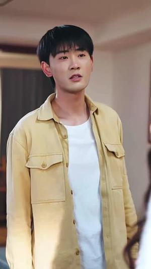 《逆流之青云直上（64集）李梦媛（夸克网盘）》短剧封面
