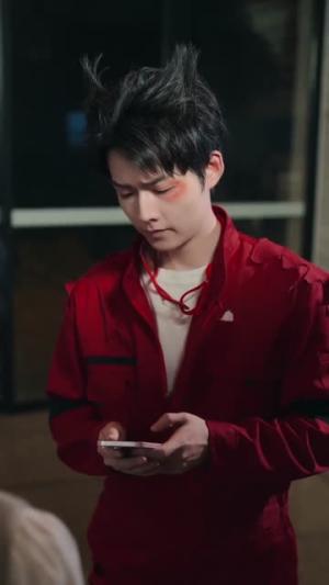 《坠机后我娶了绝美厨娘（57集）明鹏＆张紫璇（夸克网盘）》短剧封面
