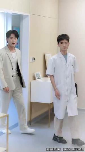 《跟我离婚!我才是神秘歌王（62集）谢婉吟》短剧封面